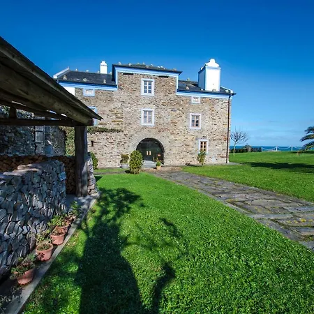 Santagadea Villamil
