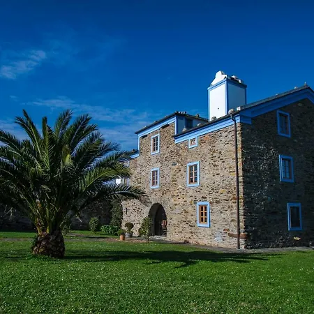Santagadea Villamil